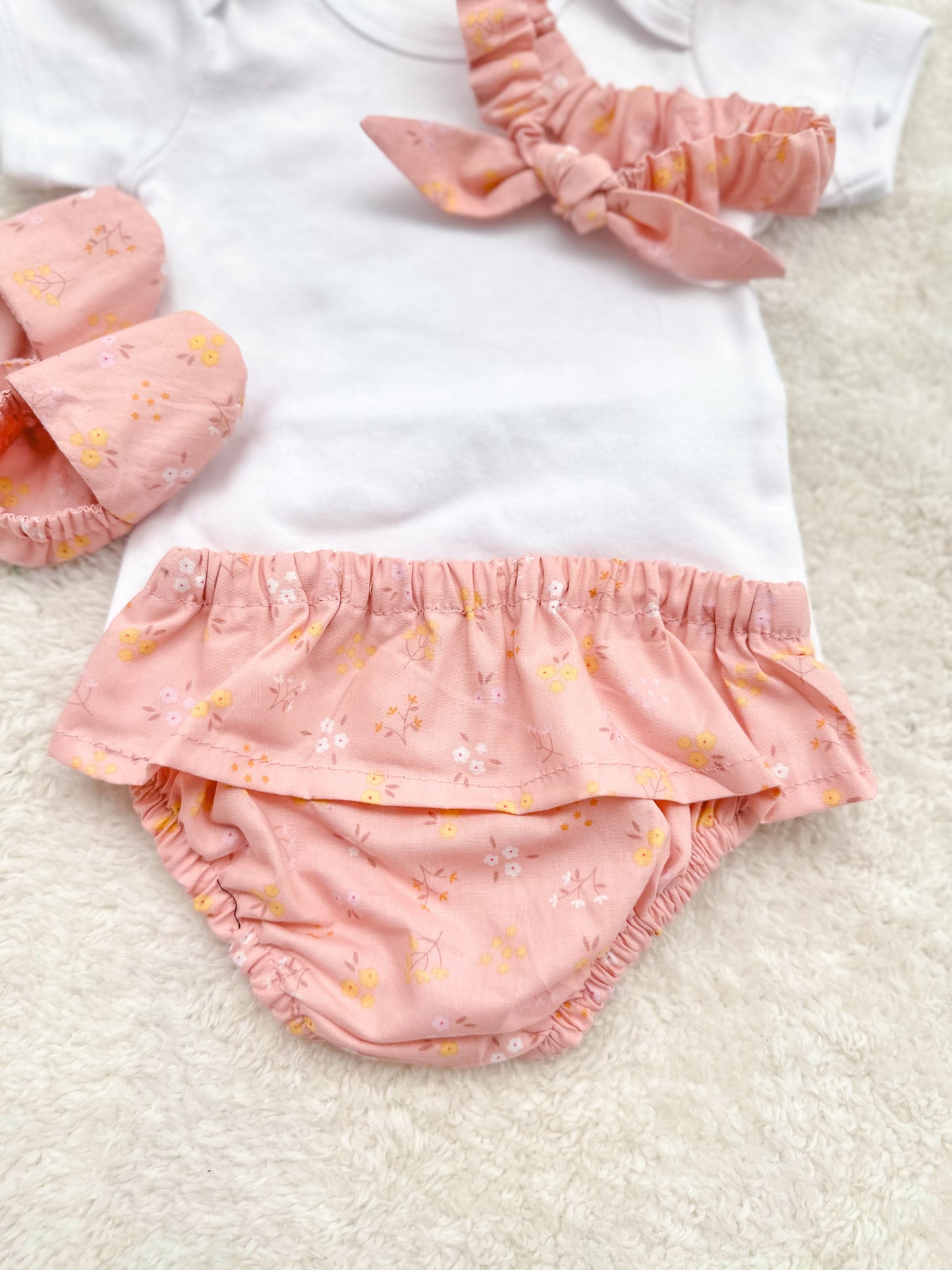 4-piece bummies and slipper set