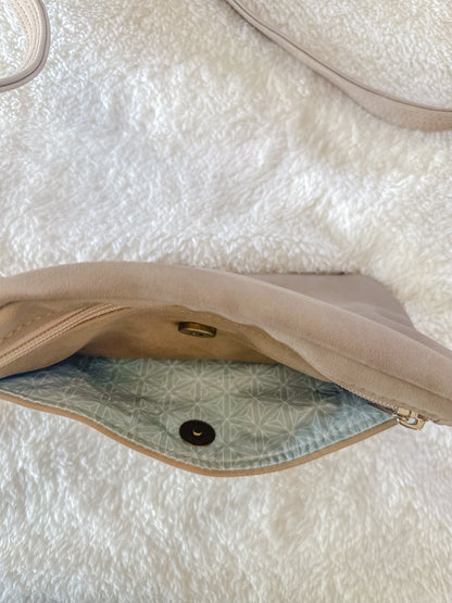 Essie Crossbody - Tan