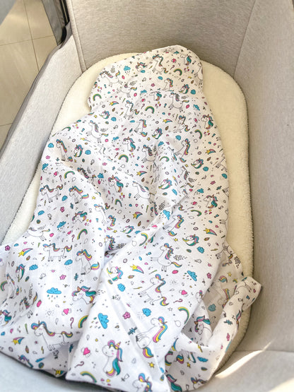 100% Organic Cotton Muslin Swaddle - Unicorns and Rainbows